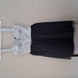 Women's or juniors dress